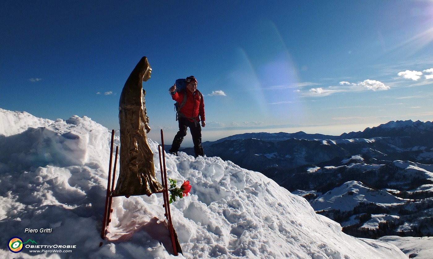 01 Alla Madonnina di vetta del Sodadura (2011 m).JPG